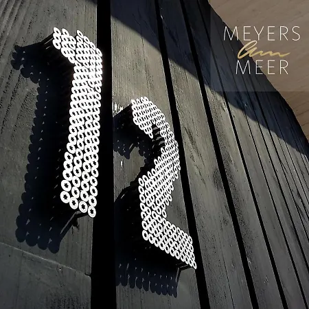 Schwarzes Holzferienhaus Mit Sauna -- Feldrain -- An Der Ostsee, Bei Wismar, 4-6 Personen * 齐罗