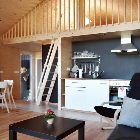 Schwarzes Holzferienhaus Mit Sauna -- Feldrain -- An Der Ostsee, Bei Wismar, 4-6 Personen 齐罗