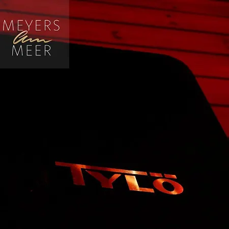 度假居 Schwarzes Holzferienhaus Mit Sauna -- Feldrain -- An Der Ostsee, Bei Wismar, 4-6 Personen 齐罗