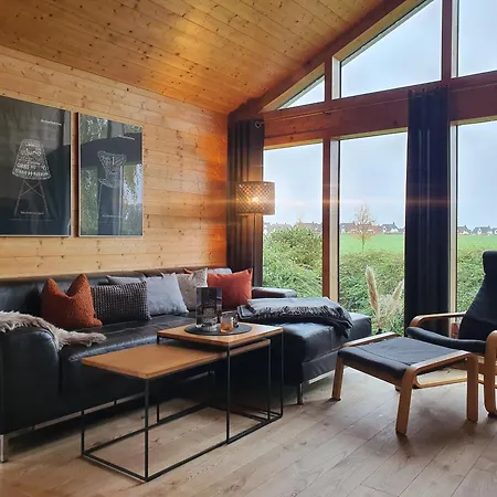 度假居 Schwarzes Holzferienhaus Mit Sauna -- Feldrain -- An Der Ostsee, Bei Wismar, 4-6 Personen